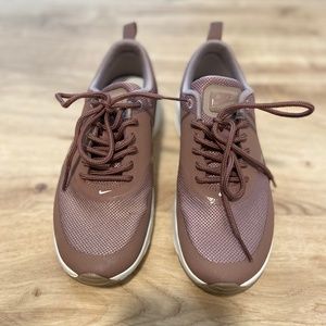 Nike Air Max Thea size 5